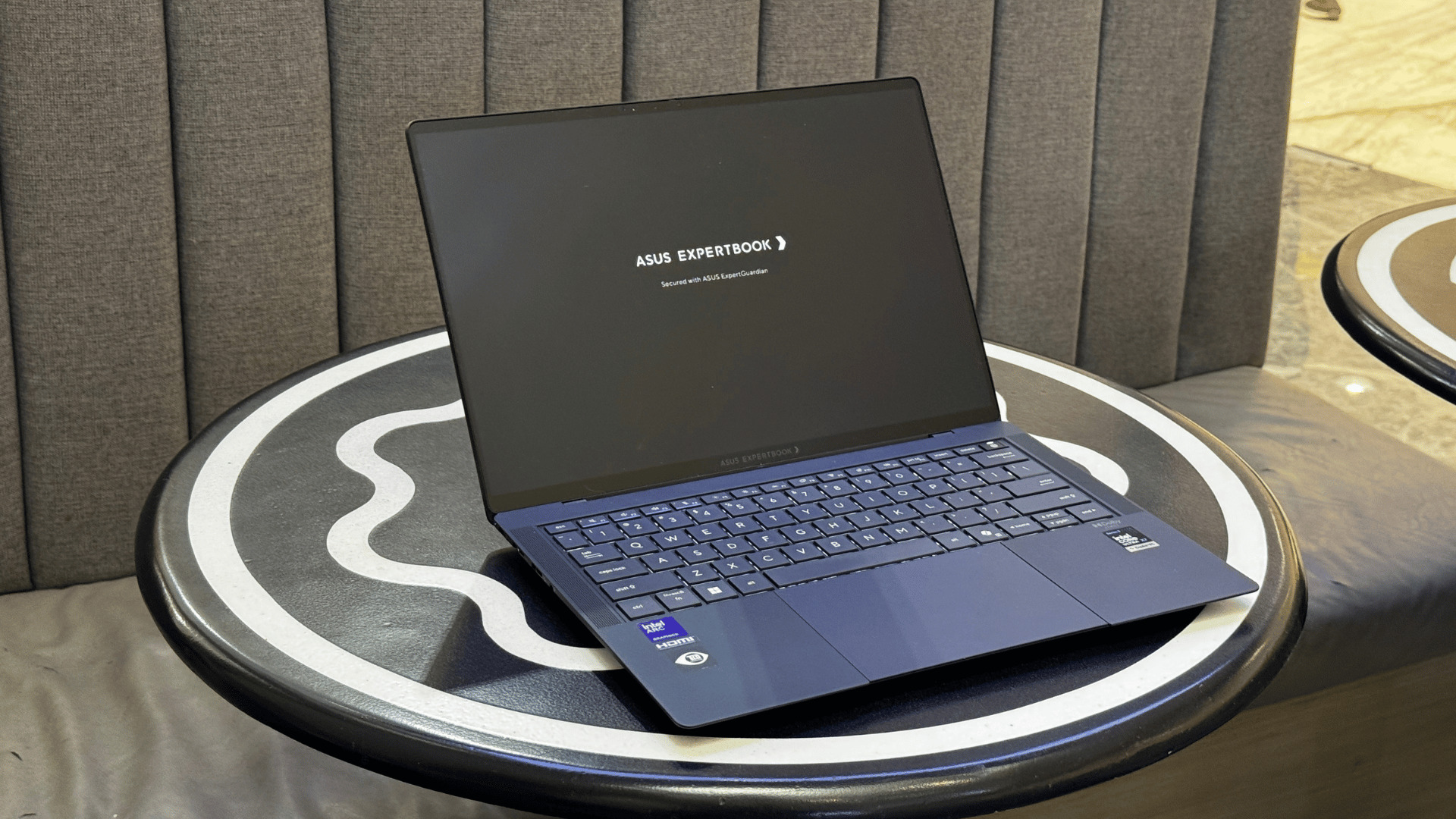 ASUS ExpertBook Ultra Review: 30 Days With an Ultra-Light Business Laptop